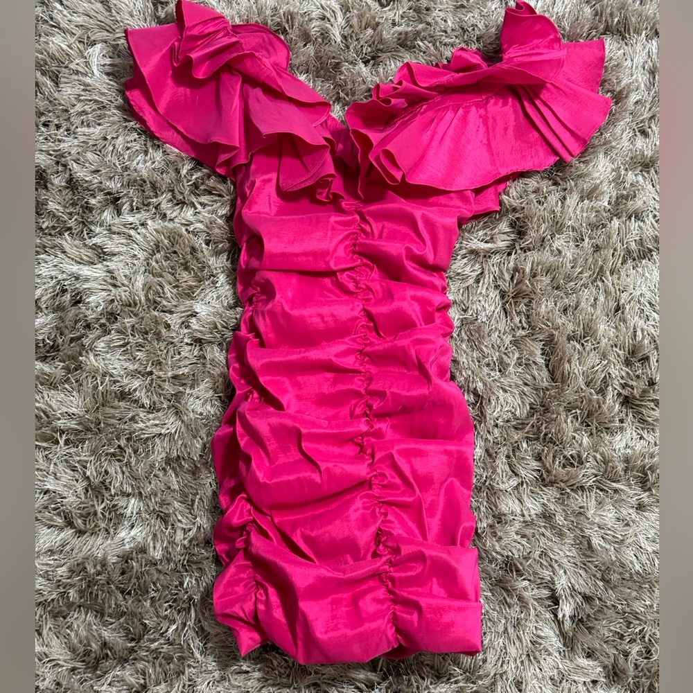 Nikolina Ruched Dress
Lovers and Friends
Small